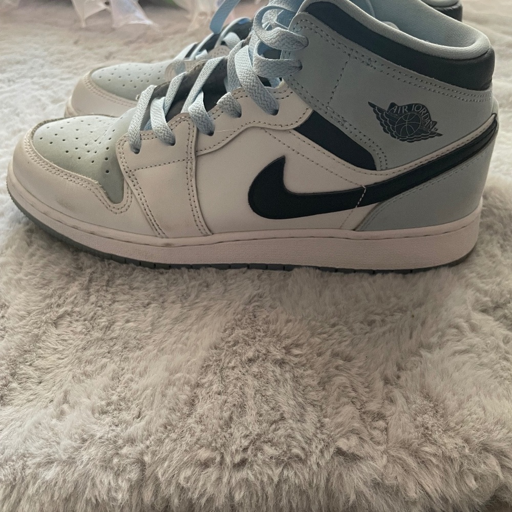 Nike Air Jordan 1 blue white and black
